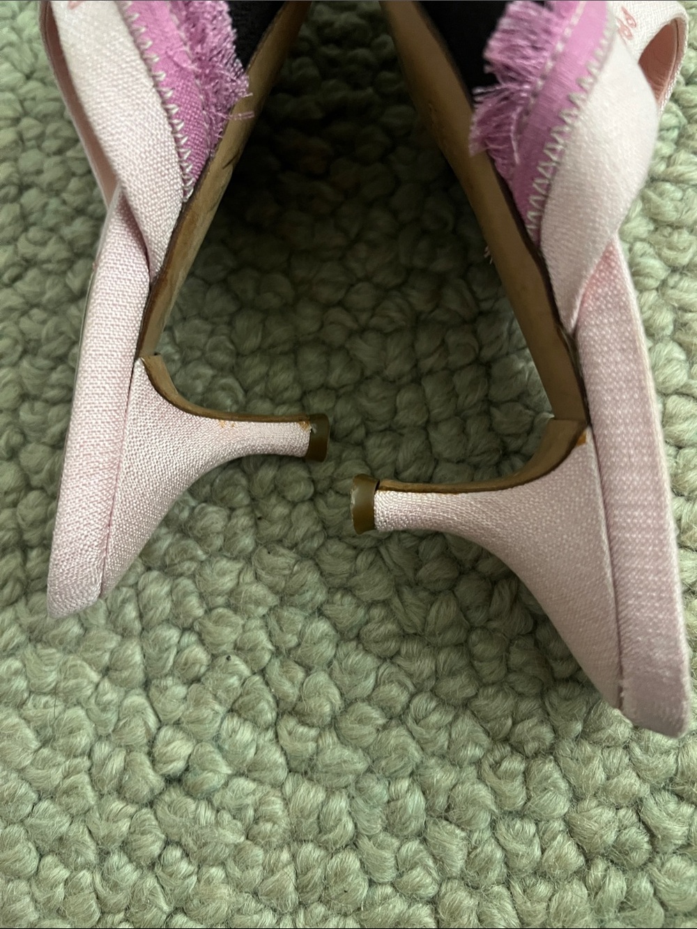 Prada Pink Linen Fringe Kitten Heel Flip Flop Sandals - Picture 3 of 4